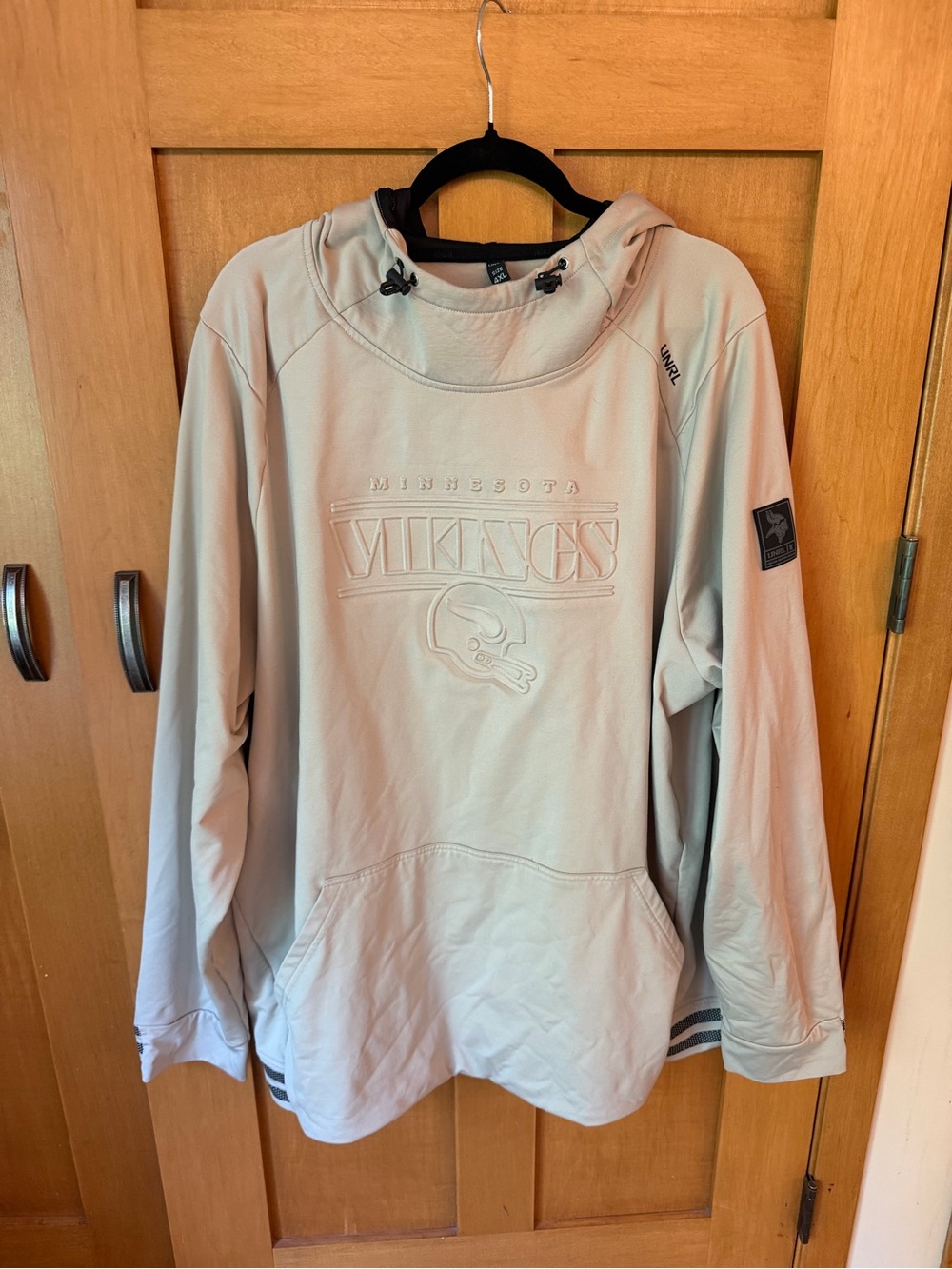 UNRL Minnesota Vikings Men's Hooded Pullover Sweatshirt - Light Gray